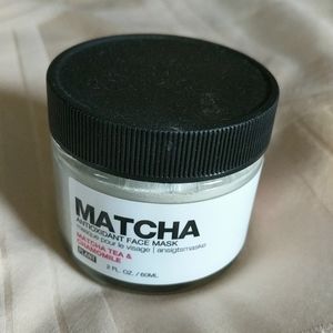 Matcha green tea antioxidant face mask